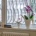 Stylish & Cozy One Bedroom - Adela - Ideal For Long *