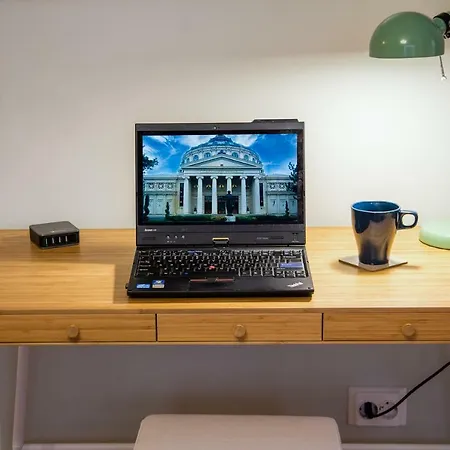 Stylish & Cozy One Bedroom - Adela - Ideal For Long *