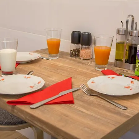 Apartment Stylish & Cozy One Bedroom - Adela - Ideal For Long