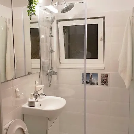 Stylish & Cozy One Bedroom - Adela - Ideal For Long Apartament