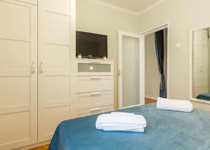 דירה Stylish & Cozy One Bedroom - Adela - Ideal For Long בוקרשט