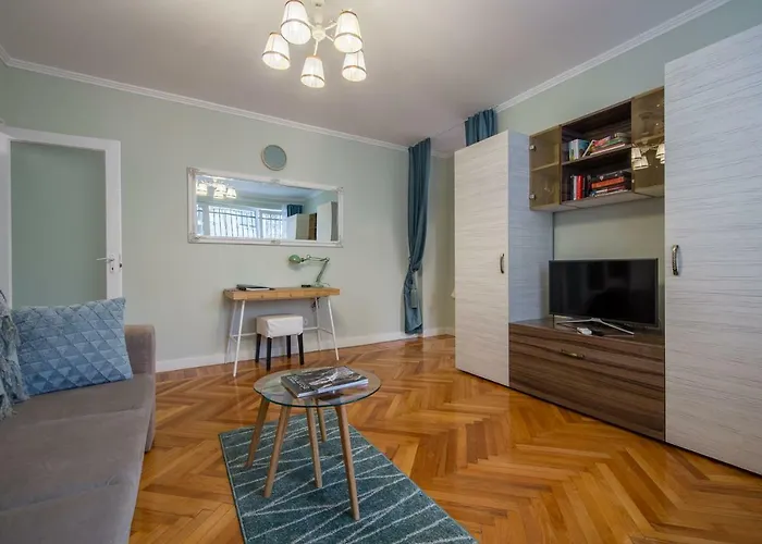 Stylish & Cozy One Bedroom - Adela - Ideal For Long דירה