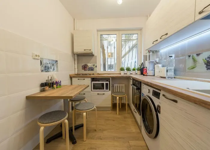 Stylish & Cozy One Bedroom - Adela - Ideal For Long * 부쿠레슈티