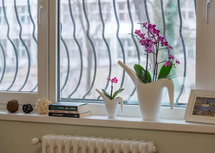 Stylish & Cozy One Bedroom - Adela - Ideal For Long *